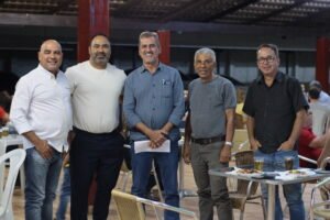 HAPPY HOUR I 05-09 (2)